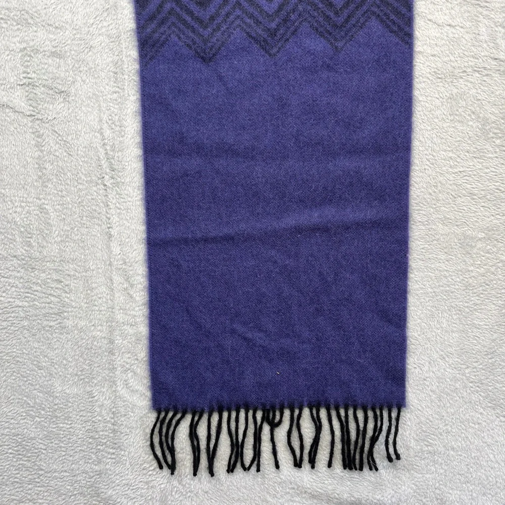 Kuna scarf crafted